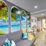 Alhamar Beachfront In Calahonda Apartamento