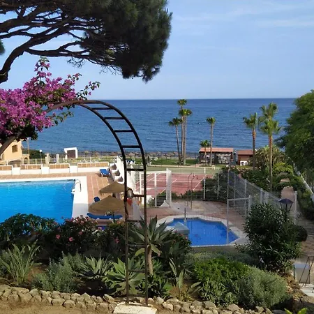 Apartamento Alhamar Beachfront In Calahonda *